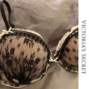Victoria’s Secret Sexy Little Things Lace Bra
